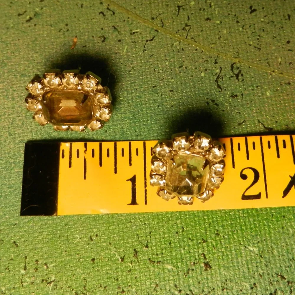 VTG Contempo silver pierced earrings marquis solitaire set in silver tone studs